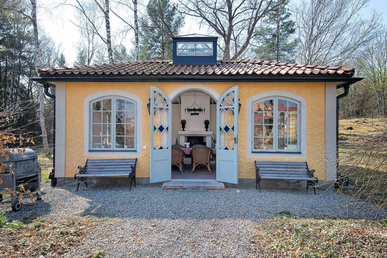Oesta Gard Boutique B&B Stallarholmen Exterior foto